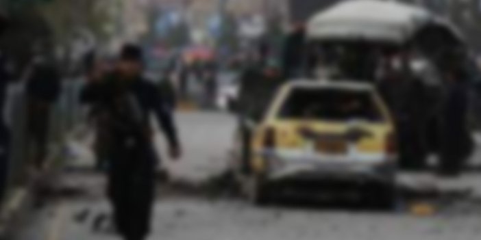 Kabil'de doktorları taşıyan araca bombalı saldırı