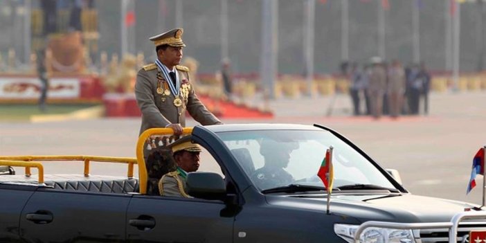 Myanmar'da darbeci lider General Hlaing için emeklilik yaş sınırı kaldırıldı