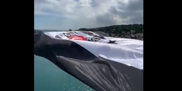 Şampiyon Beşiktaş'ın bayrağı köprülerde dalgalanmaya başladı