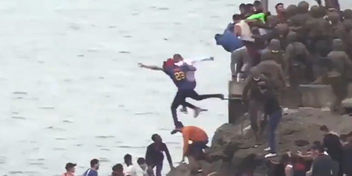 Bir insanlık suçu da İspanya'da yaşandı. İspanyol polisi mültecileri denize attı
