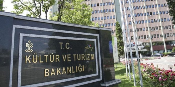 Kültür ve Turizm Bakanlığı Yurtdışı Türkler ve Akraba Topluluklar Başkanlığı 2 Sözleşmeli Bilişim Personeli alıyor