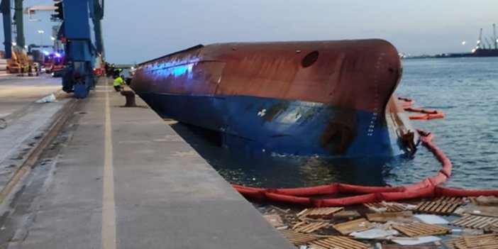 Beş Türk'ün içinde bulunduğu gemi alabora oldu