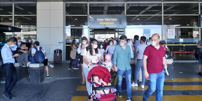 Yurt dışından gelen yolculara için 'negatif test' sonucu şartı