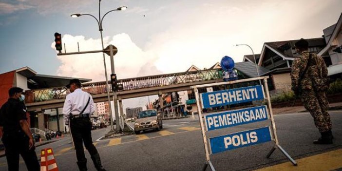 Malezya'da tam karantina uygulaması başladı