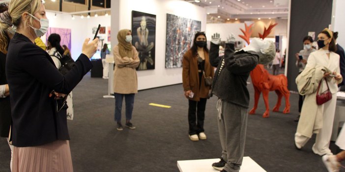 Hareketli heykel Contemporary İstanbul’a damga vurdu