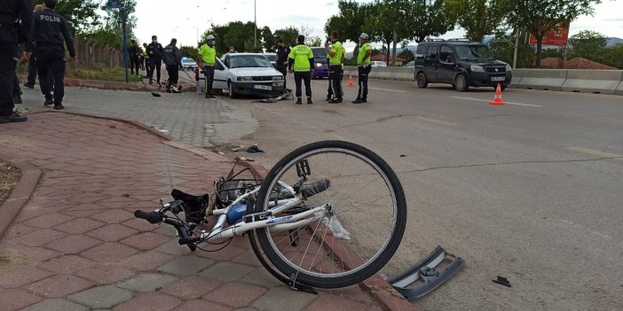 Alkollü sürücünün çarptığı bisikletteki 1'i müezzin 2 kişi ağır yaralandı