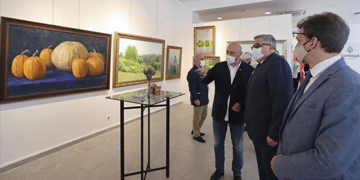 Rus ressamlar sergisi açıldı