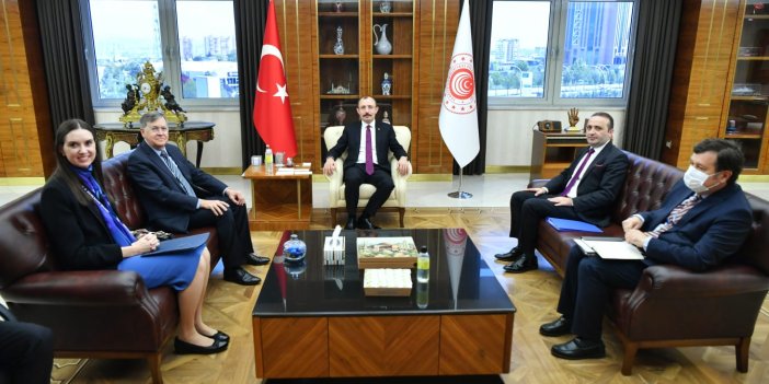 Bakan Muş, ABD'nin Ankara Büyükelçisi ile görüştü