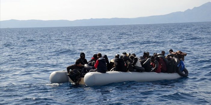 İzmir açıklarında 35 sığınmacı kurtarıldı