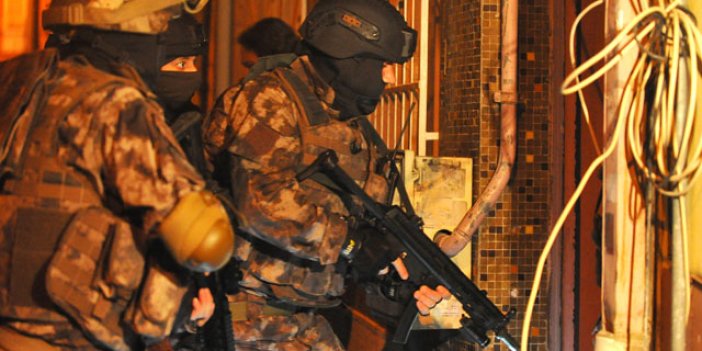 Bursa'da gaybubet evlerine operasyon: 8 gözaltı