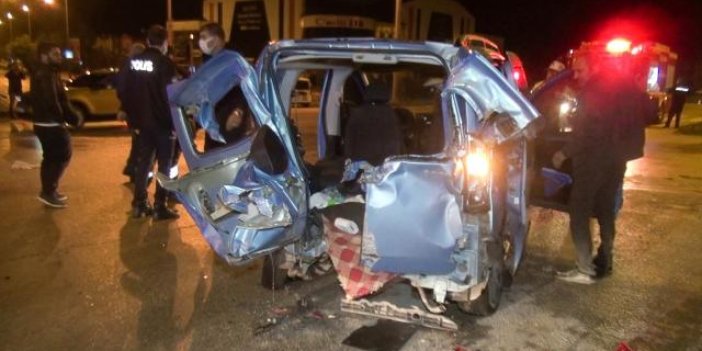 Erzurum'da iki araç çarpıştı: 10 yaralı