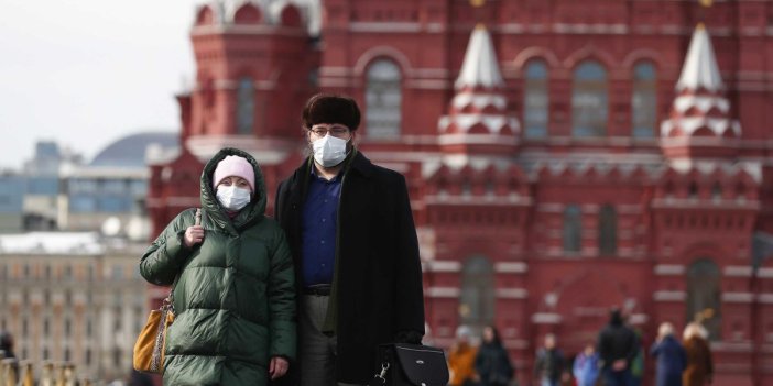 Rusya'da ilginç kampanya: Aşı yaptırana araba hediye