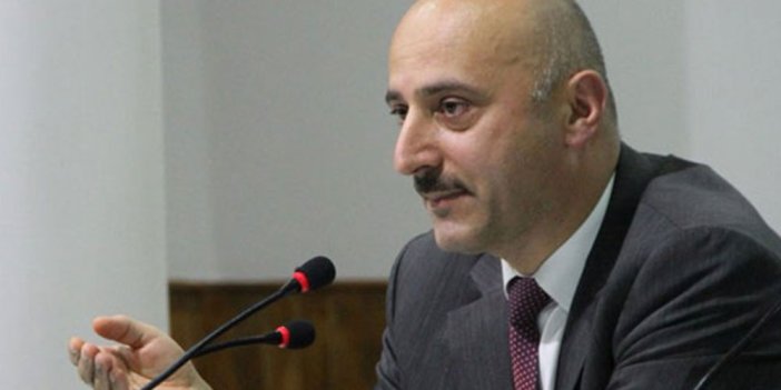 Hazine ve Maliye Bakan Yardımcısı Şakir Ercan Gül'ün üç maaş aldığı ortaya çıktı