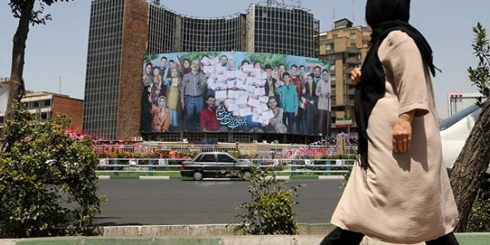 İran'da halk yarın sandık başına gidecek