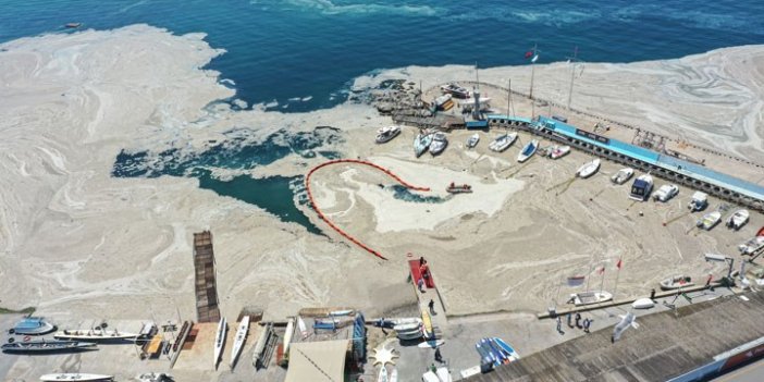 Marmara Denizi'nde 4 bin 202 metreküp müsilaj temizlendi