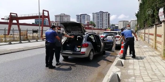 Çekmeköy'deki asayiş uygulamasında aranan 49 şüpheli yakalandı