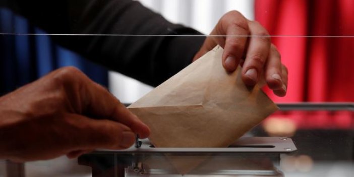 Fransa'da cumhurbaşkanlığı seçimi 10 ve 24 Nisan 2022'de düzenlenecek