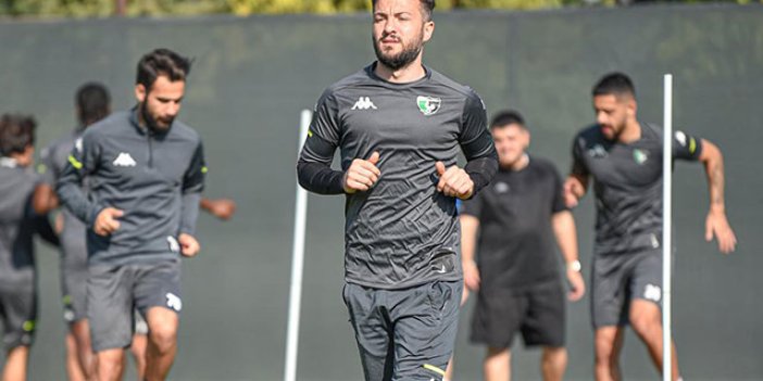 Denizlispor'da Özgür Çek takımdan ayrılıyor