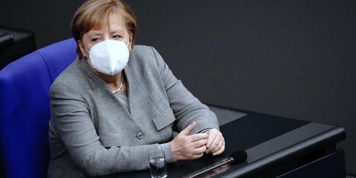 Merkel'den 'salgın bitmedi' uyarısı