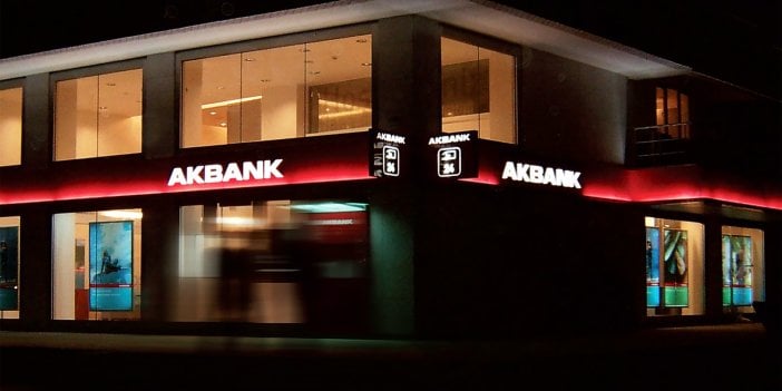 Akbank 26 saattir çalışmıyor