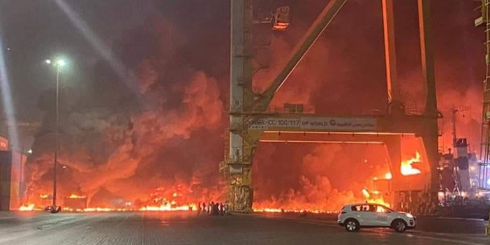 Dubai'deki Cebel Ali Limanı'nda patlama