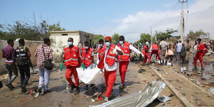 Somali'de polis komutanının konvoyuna bombalı saldırı