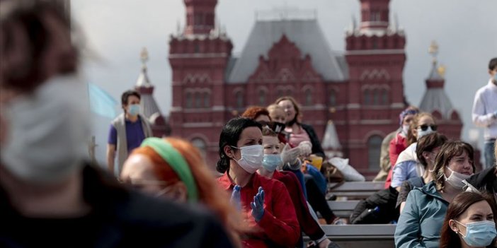 Rusya'da salgınının en yüksek günlük ölü sayısı kaydedildi