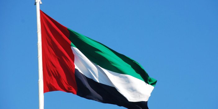 Birleşik Arap Emirlikleri iki ülkenin uçak seferlerini askıya aldı