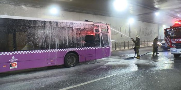 Taksim'de otobüs yandı