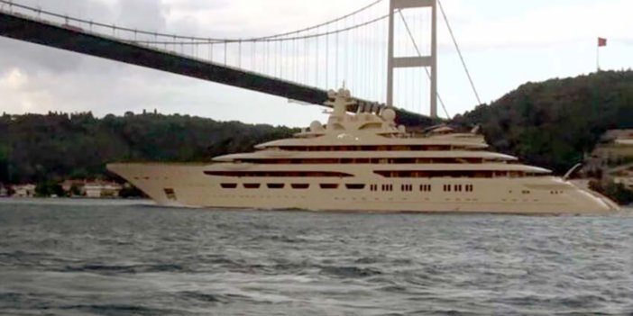 Süper yat 'Dilbar' İstanbul Boğazı’ndan geçti. Değeri tam 256 milyon dolar