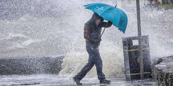 Meteoroloji'den Orta ve Doğu Karadeniz için 'şiddetli yağış' uyarısı