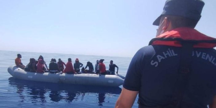 İzmir açıklarında kaçak göçmenler kurtarıldı