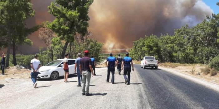 Kızılay Manavgat'taki yangın bölgesine doğru yola çıktı