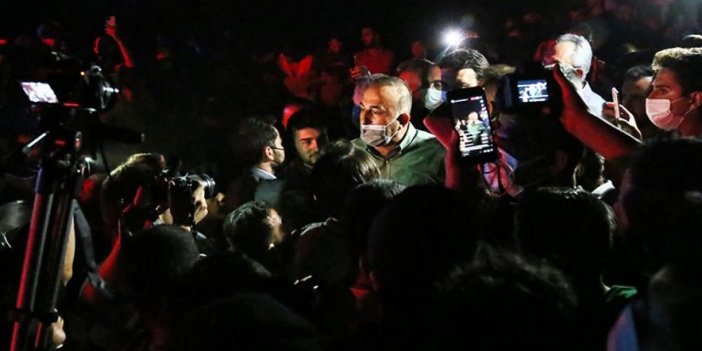 Bakan Çavuşoğlu, Manavgat’ta vatandaşların tepkisiyle karşılaştı