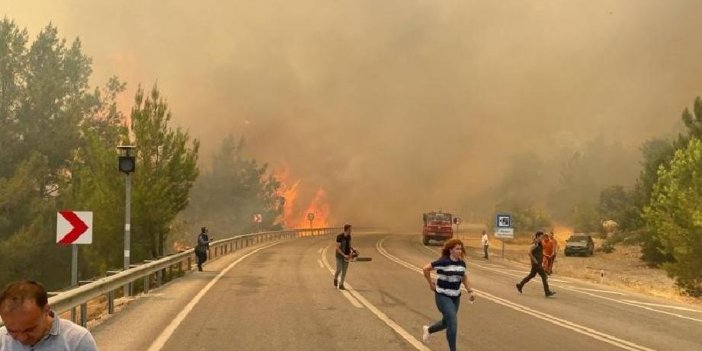 Gündoğmuş'taki orman yangınında bir mahalle tahliye edildi