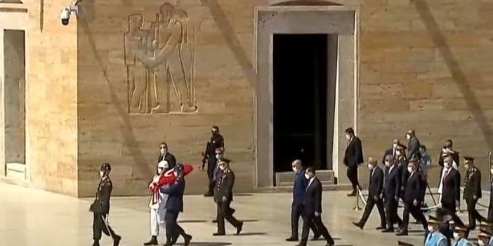 Cumhurbaşkanı Erdoğan ve YAŞ üyeleri Anıtkabir'de