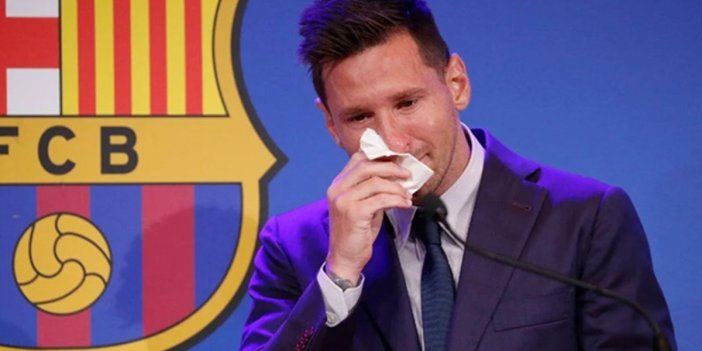 Messi o takımı işaret etti. Gözyaşlarıyla Barcelona'ya veda etti