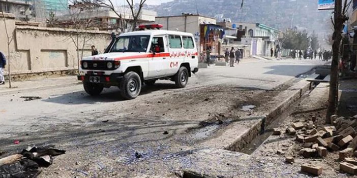 Afganistan'da bombalı saldırı: 12 sivil öldü