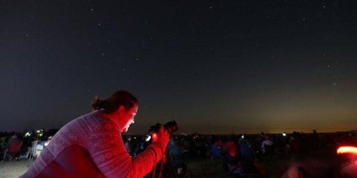 2 bin kişi meteor yağmurunu izledi