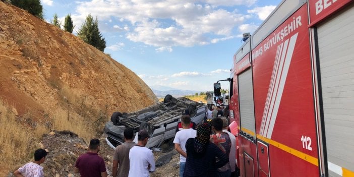 Kahramanmaraş'ta minibüs devrildi. 2'si ağır 10 yaralı