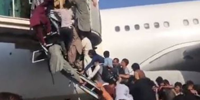 Afganlar kaçmak için havalimanındaki körükleri parçaladılar
