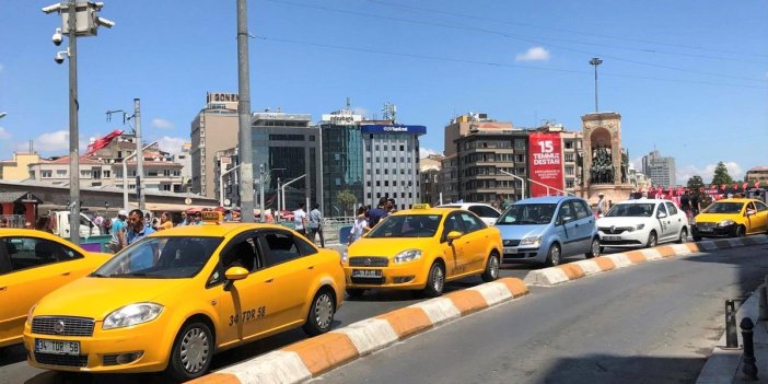 Ünlü gazeteci Taksim'deki taksi anısını anlattı