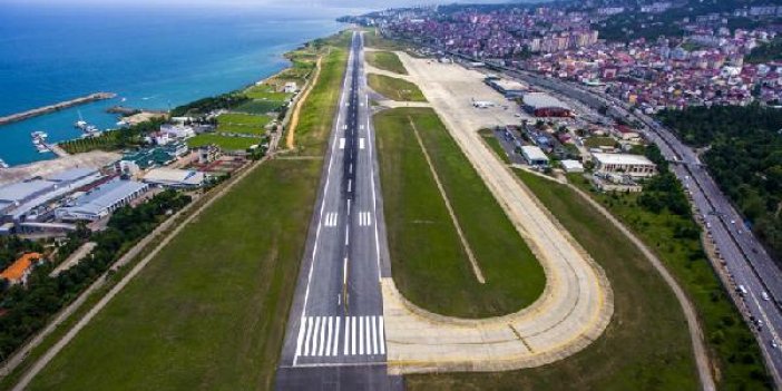 Trabzon Havalimanı'nın pistinde çatlak. Uçuşlar iptal edildi