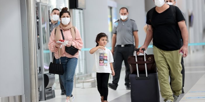Afganistan'dan tahliye edilen 357 yolcu İstanbul'da