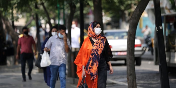 İran'da son 24 saatte 610 kişi koronadan hayatını kaybetti