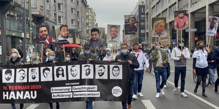 Almanya'da ırkçılık karşıtı gösteri