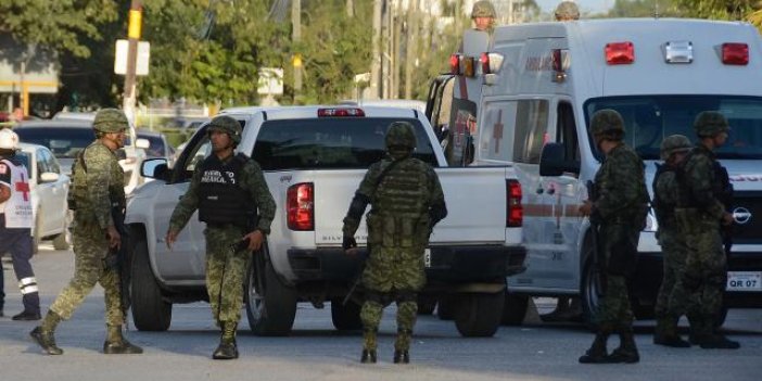 Meksika'da çeteler ile ordu çatıştı: 13 ölü