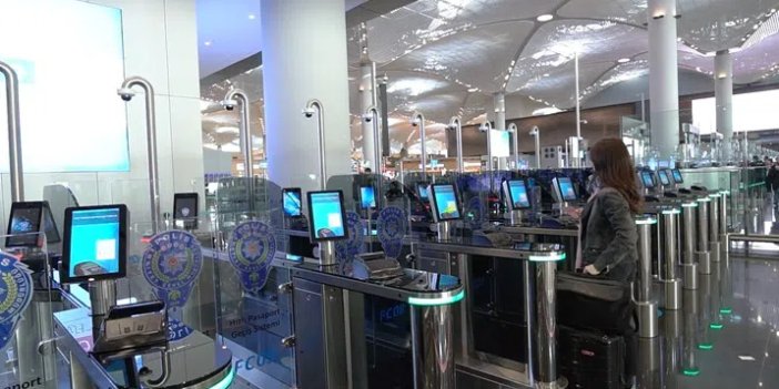 İstanbul Havalimanı'nda hızlı pasaport geçiş sistemini başladı
