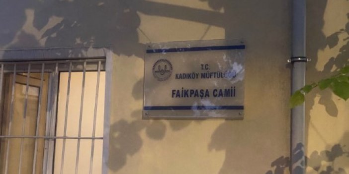 Dünyada  cehennemini hazırlayan şahıs, Kadıköy'de camiyi yakmaya çalıştı
