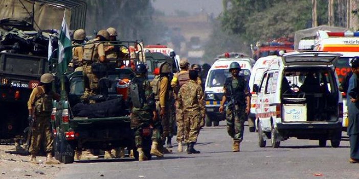 Pakistan'da çatışma. 7 asker hayatını kaybetti